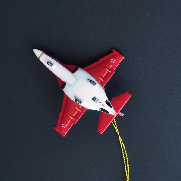 Елочная игрушка самолет Учебный №130 красный (фарфор) серия Самолеты России