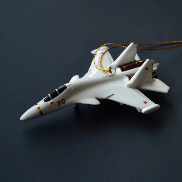 Елочная игрушка самолет-истребитель №30 белый (фарфор) серия Самолеты России