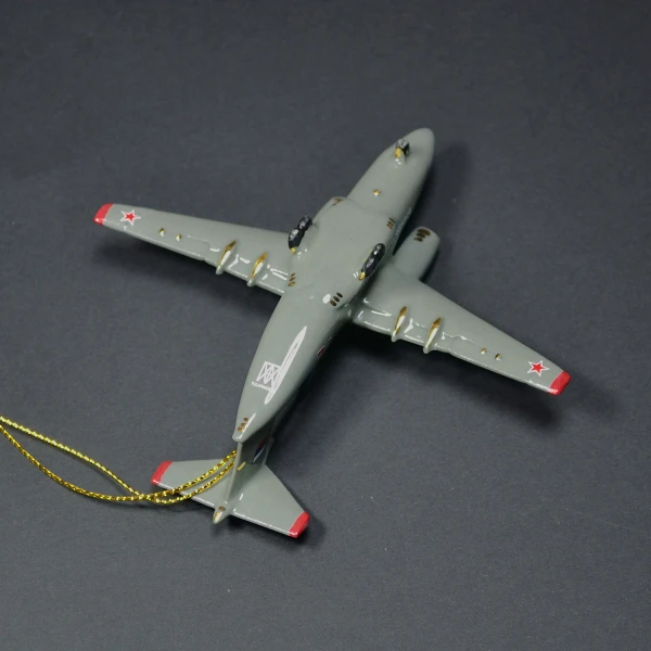 Елочная игрушка Ан-72 серый (фарфор) серия Самолеты России