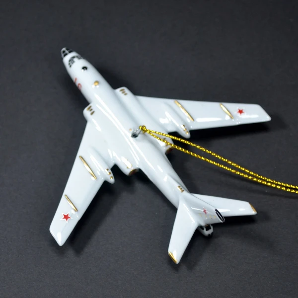 Ёлочная игрушка Самолет - бомбардировщик № 16 (фарфор) серия Самолеты России